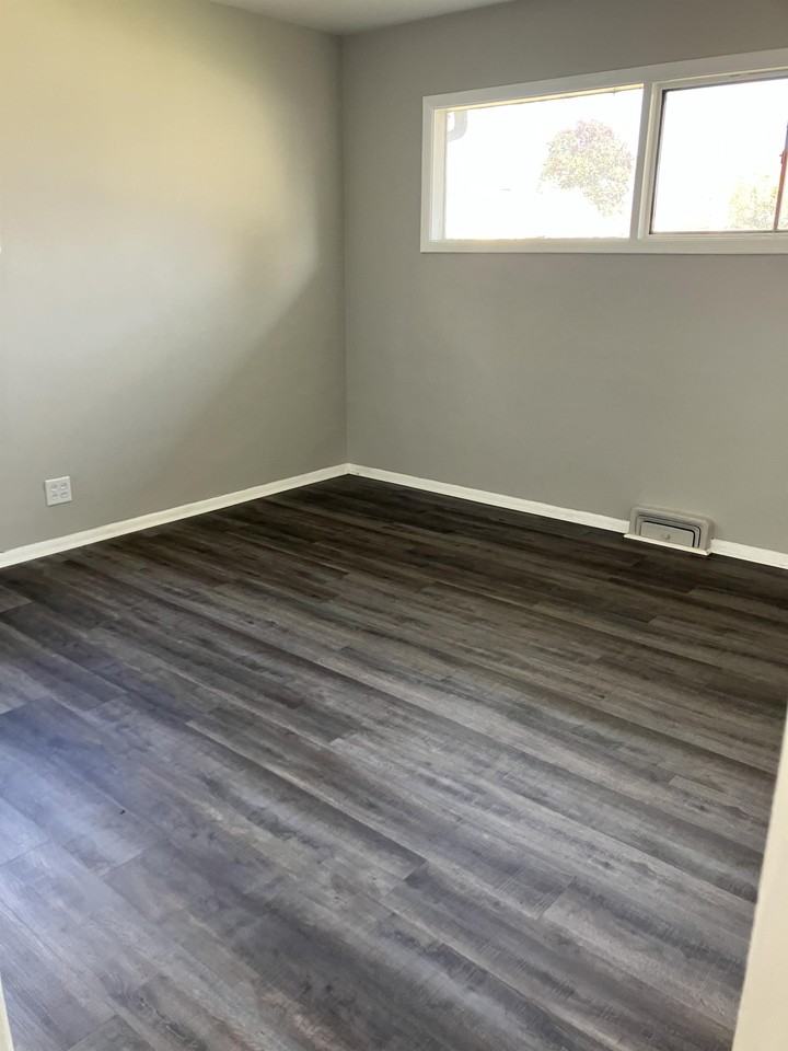 4820 Bluebird Ave - Photo 2 of 19