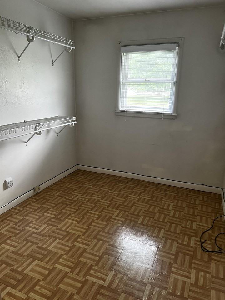 7307 Ethan Allen Way - Photo 4 of 20