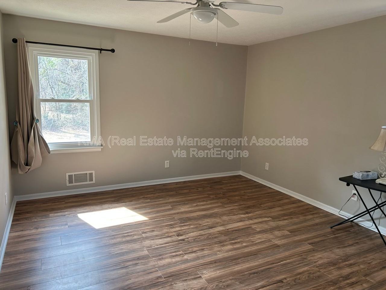 310 Gail Dr - Photo 7 of 10