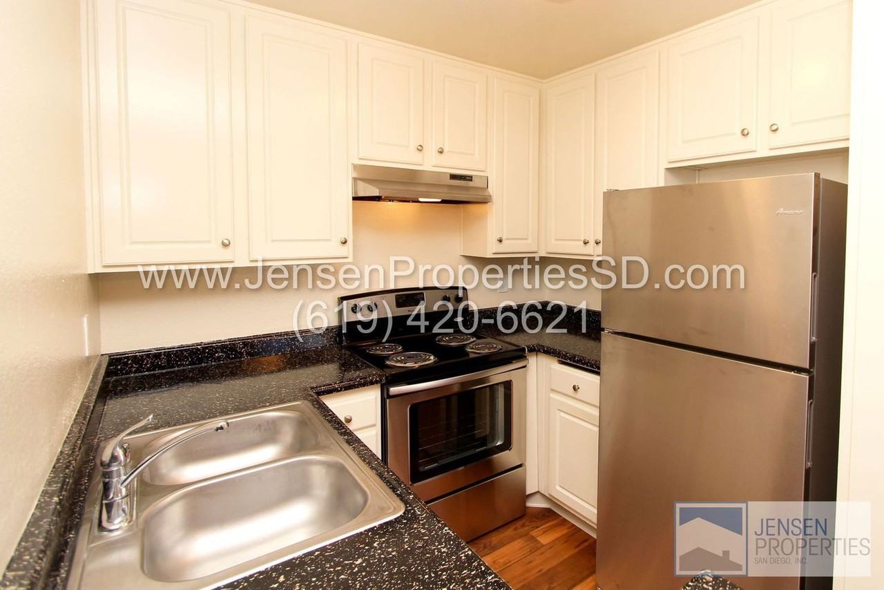 3140 Bonita Rd #205 - Photo 7 of 23