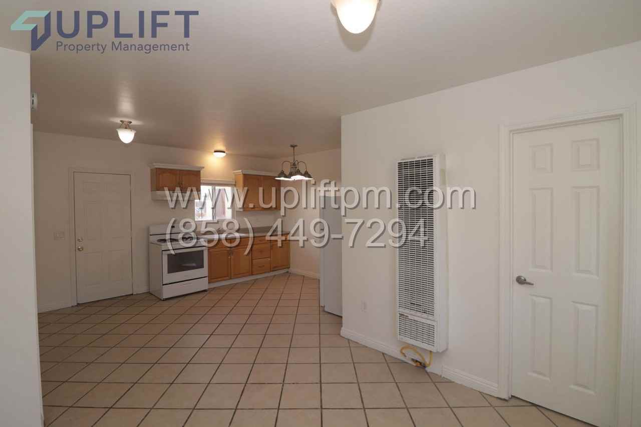 729 W 9th Ave - Photo 4 of 8