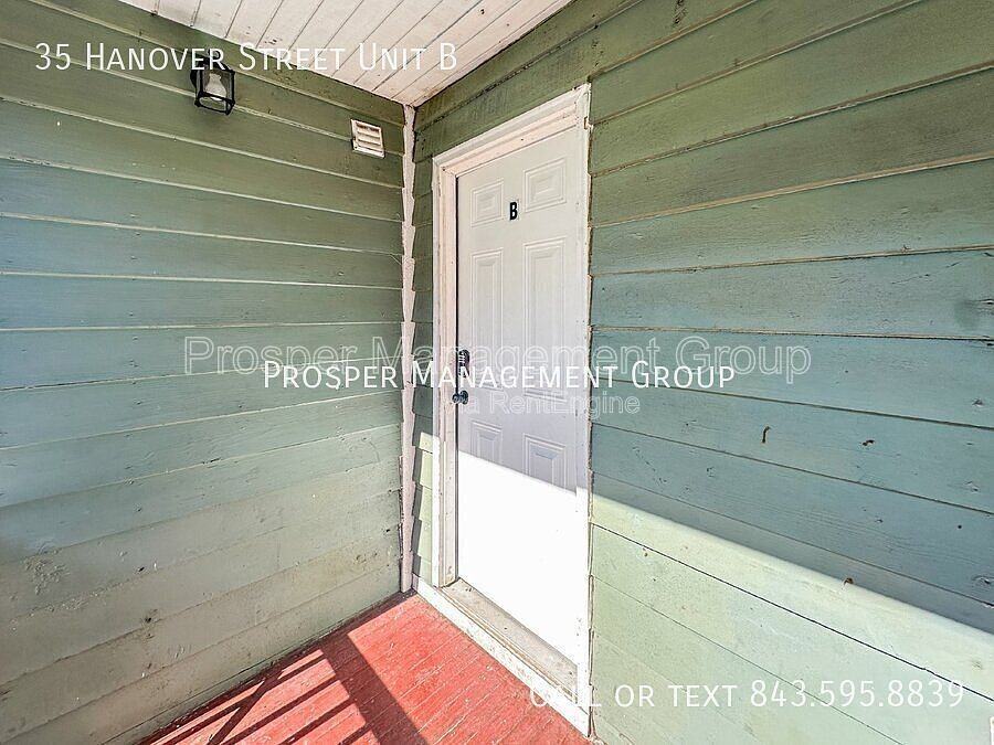 35 Hanover St #B - Photo 2 of 24