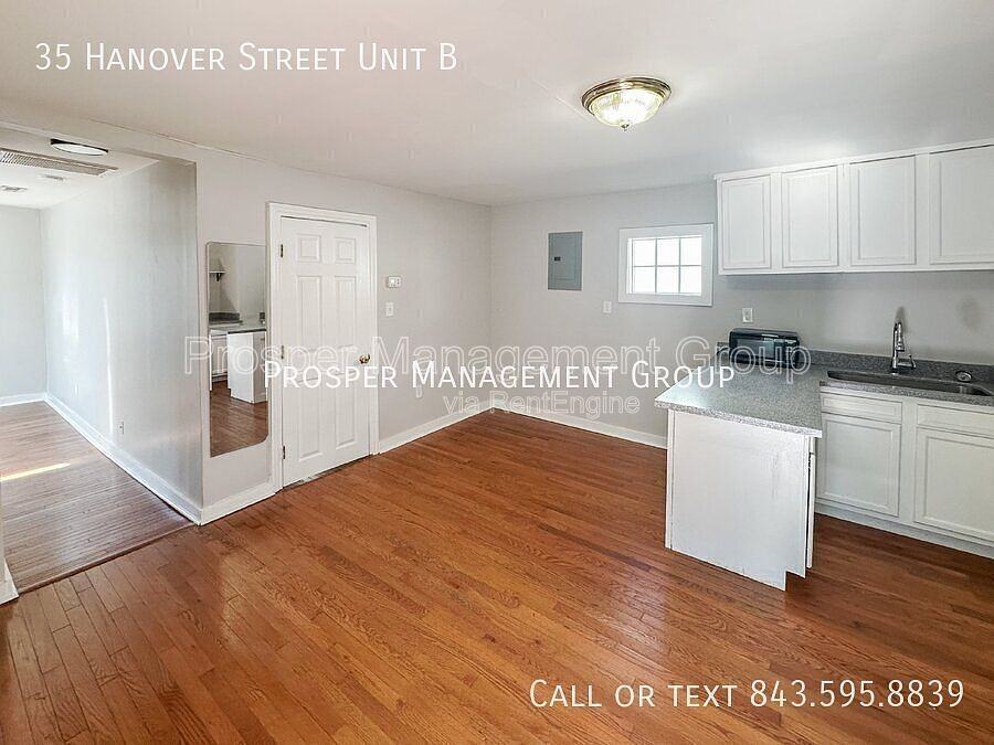 35 Hanover St #B - Photo 3 of 24