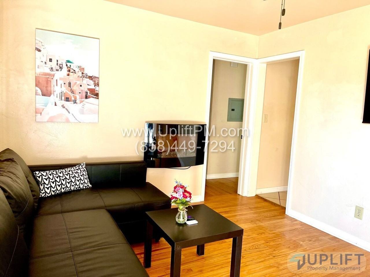 4122 Gamma St - Photo 4 of 16