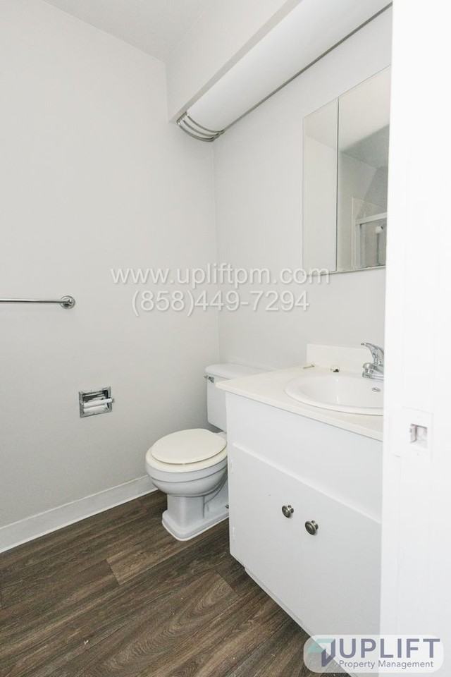5757 College Ave #BB - Photo 6 of 11