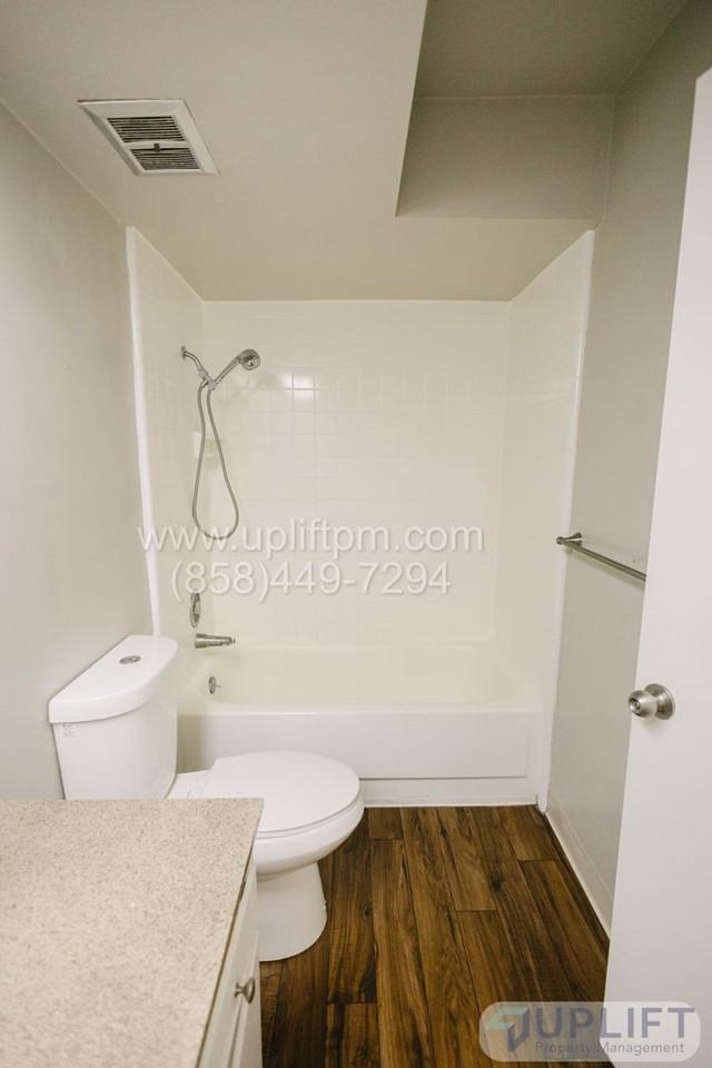 5737 College Ave #U - Photo 6 of 10