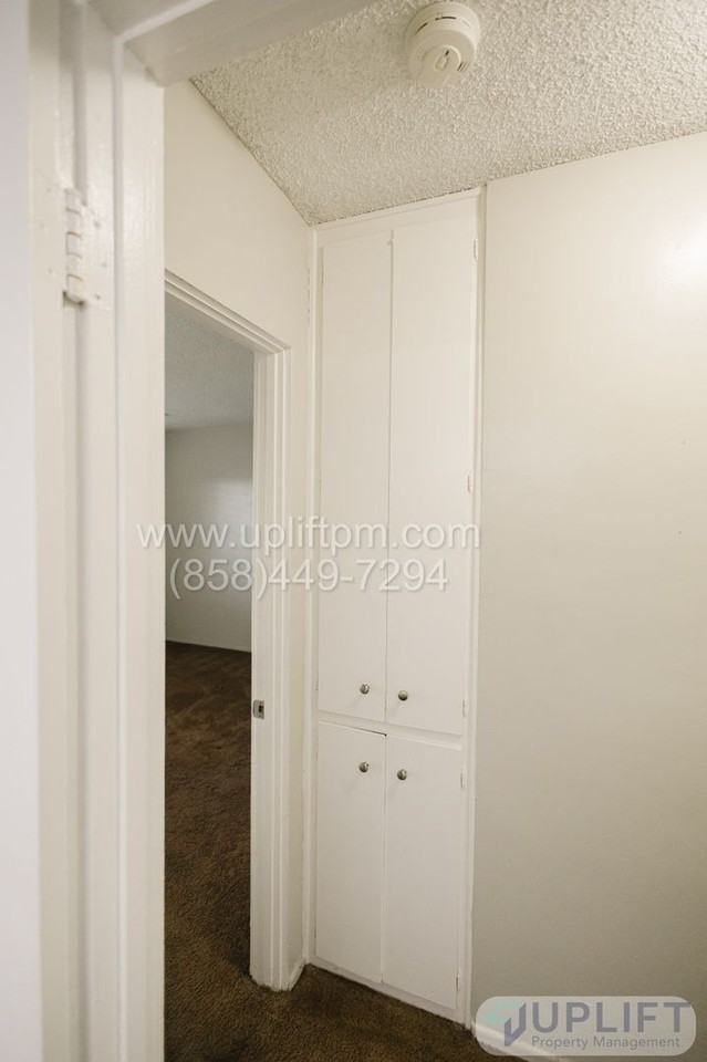 5737 College Ave #U - Photo 7 of 10