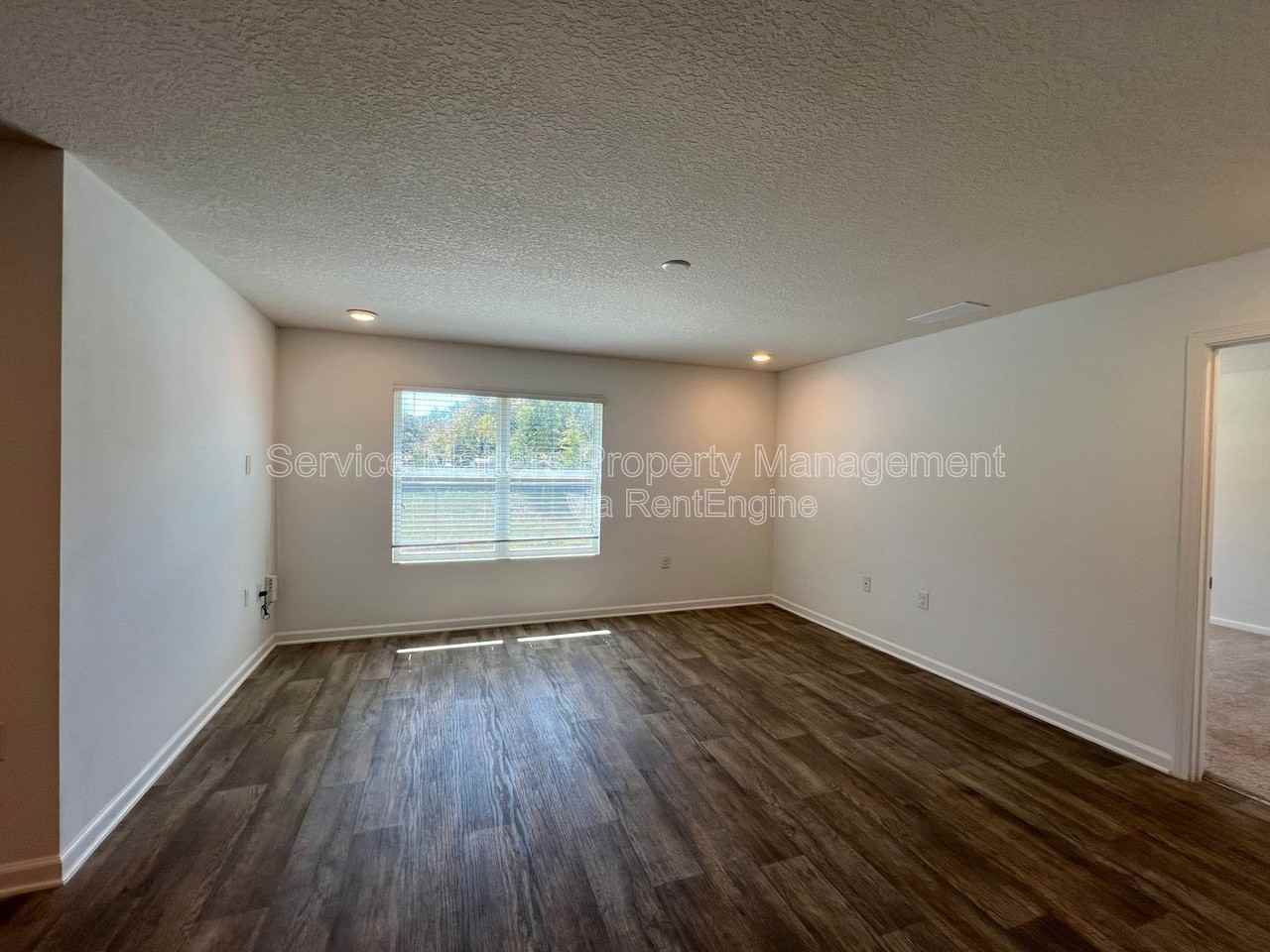 4080 Roosevelt Way - Photo 5 of 45