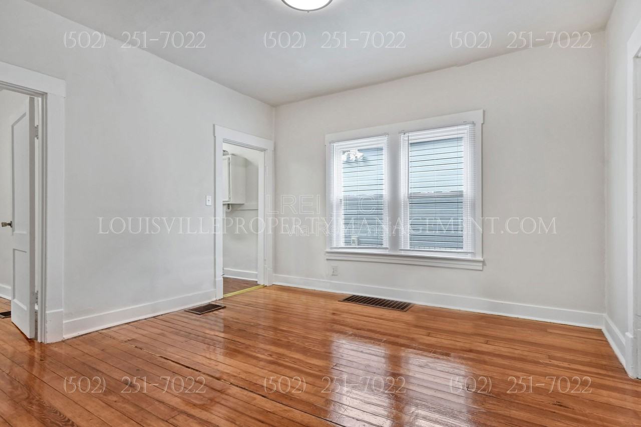 2334 Standard Ave - Photo 5 of 18