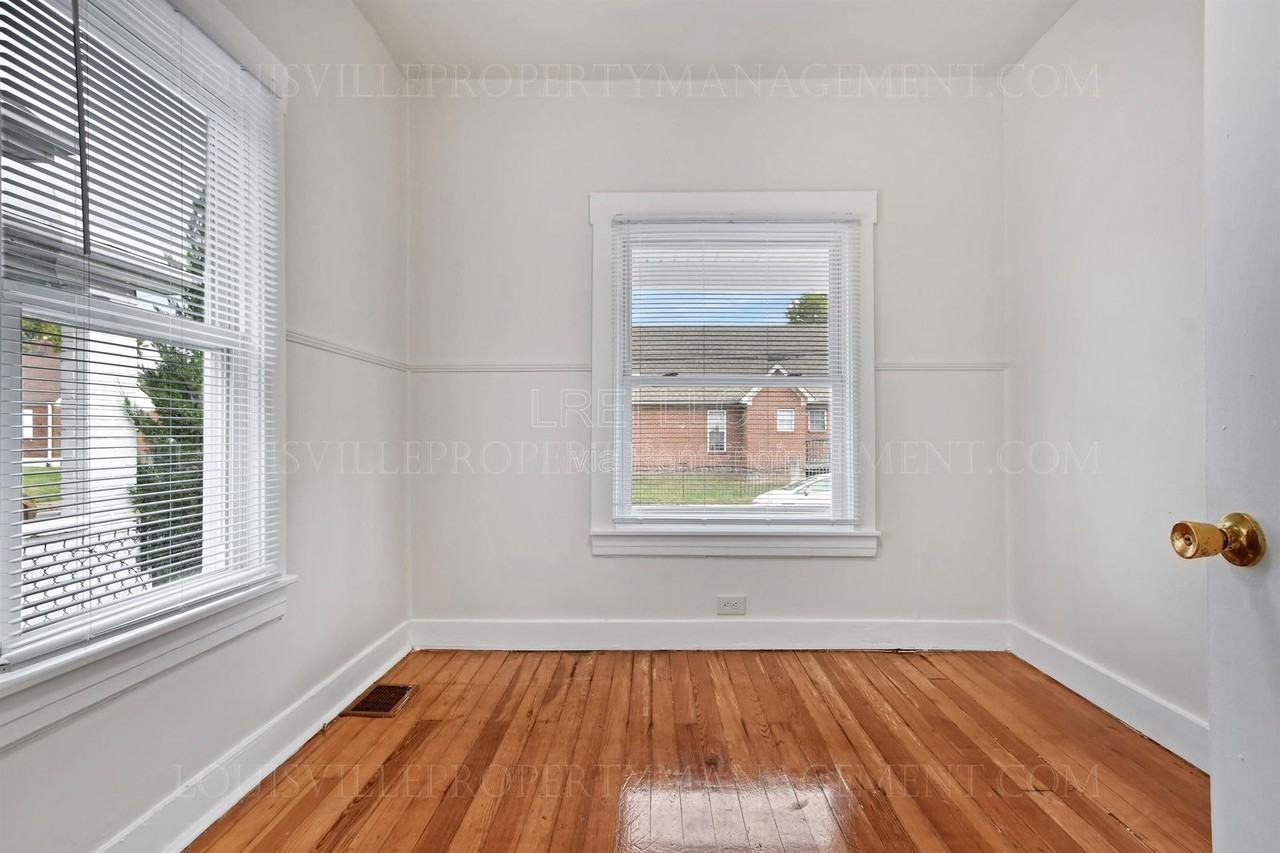 2334 Standard Ave - Photo 6 of 18