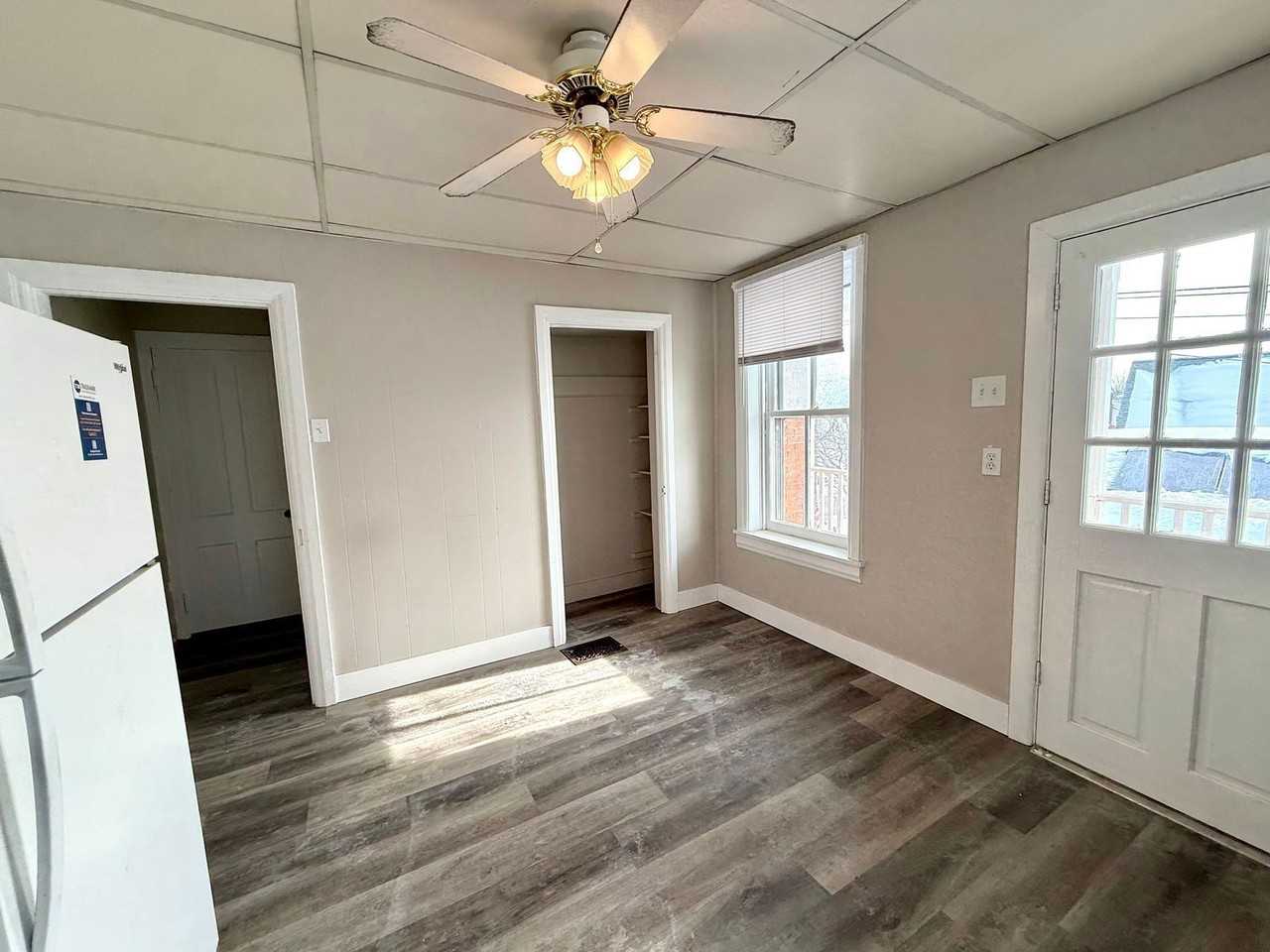 528 Market St #2 - Photo 6 of 10