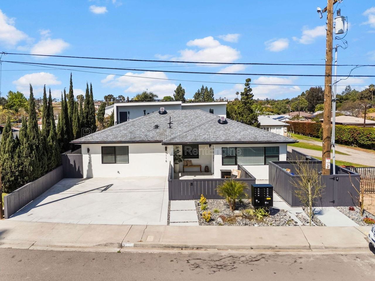 5116 69th St #5112 - Photo 2 of 9