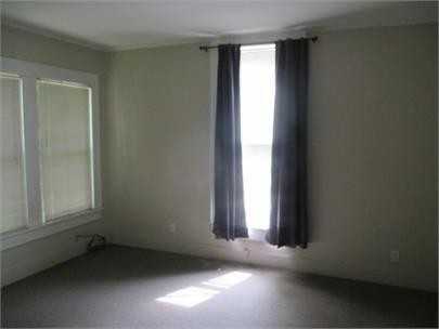 203 S Cravens St #2 - Photo 7 of 17