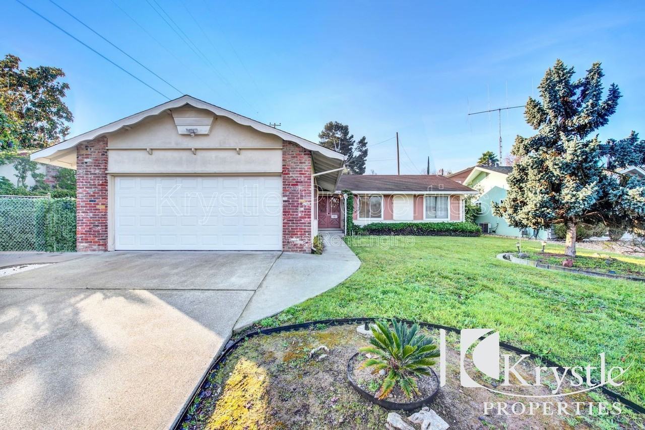 306 Keats Dr - Photo 4 of 31