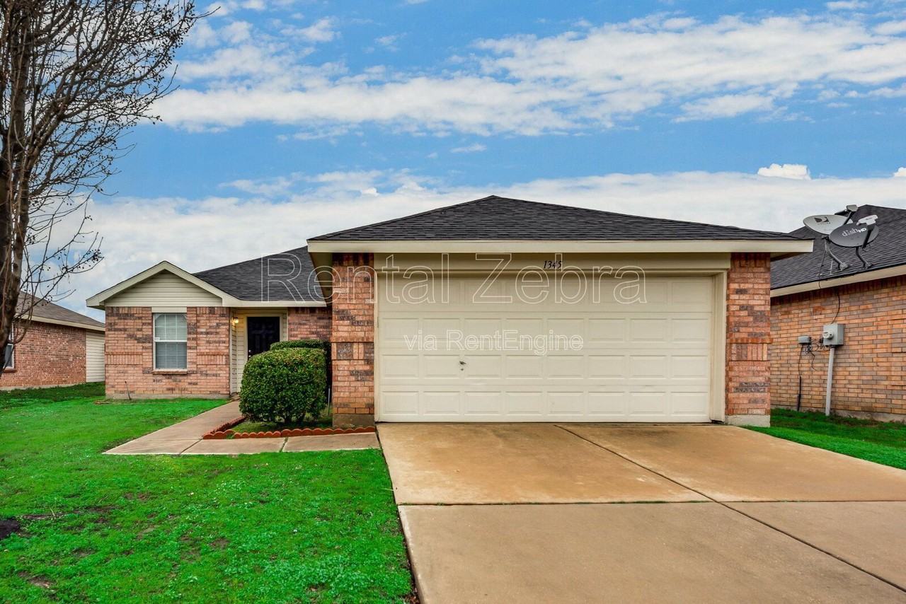 1345 Castle Ridge Rd - Photo 2 of 24