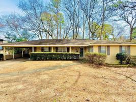 featured image of 535 Larkin Ln