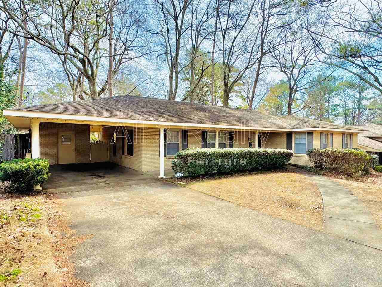 535 Larkin Ln - Photo 3 of 35