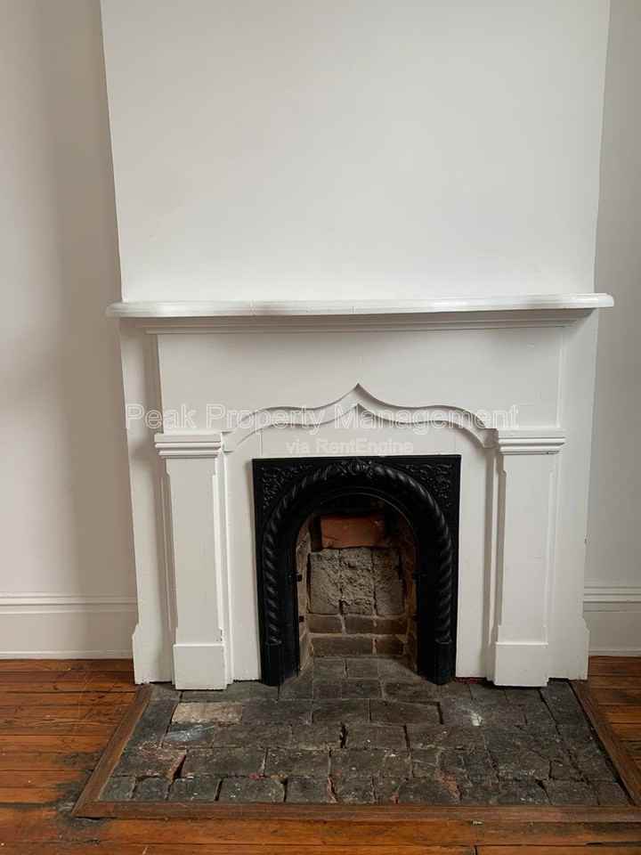 1315 Hull St #208 - Photo 5 of 17