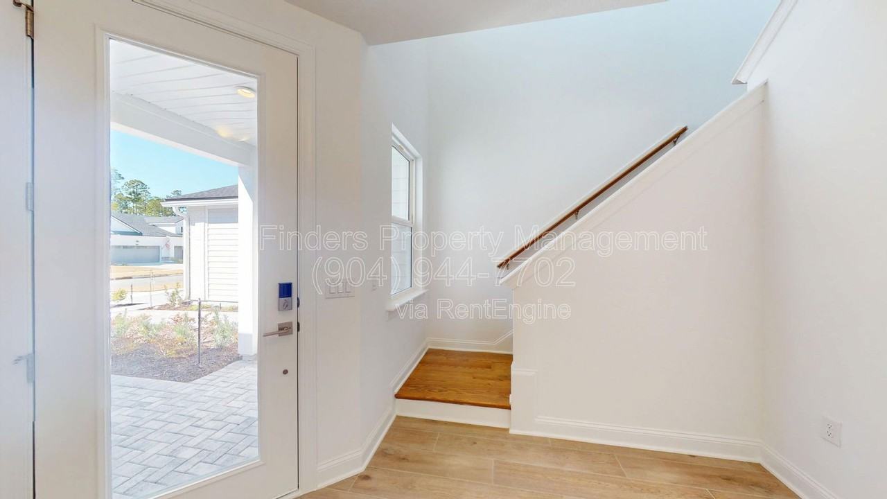 156 Latham Dr - Photo 4 of 50