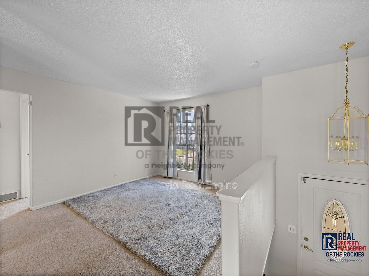 412 Towhee St - Photo 7 of 18