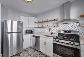 featured image of 108 Cox Ln #4