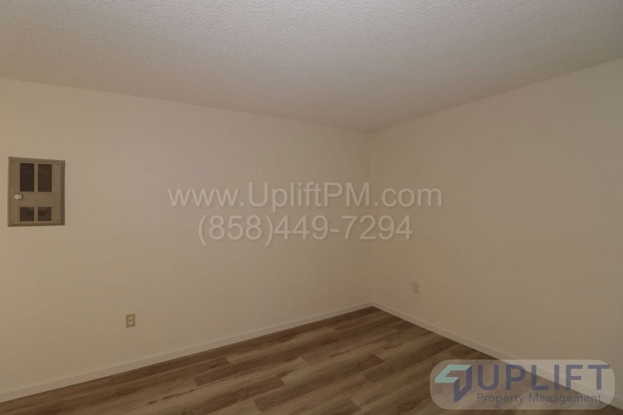 4259 Marlborough Ave #3 - Photo 3 of 12