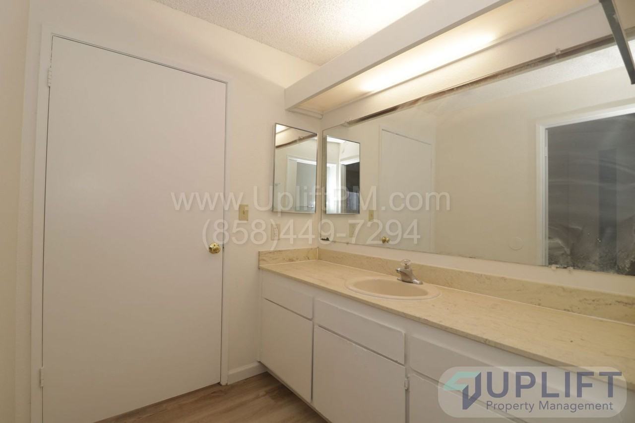 4259 Marlborough Ave #3 - Photo 6 of 12