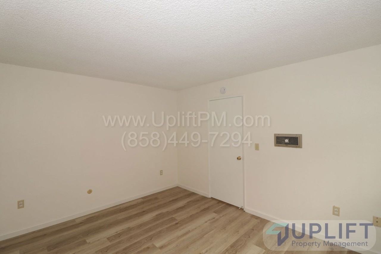 4259 Marlborough Ave #3 - Photo 7 of 12