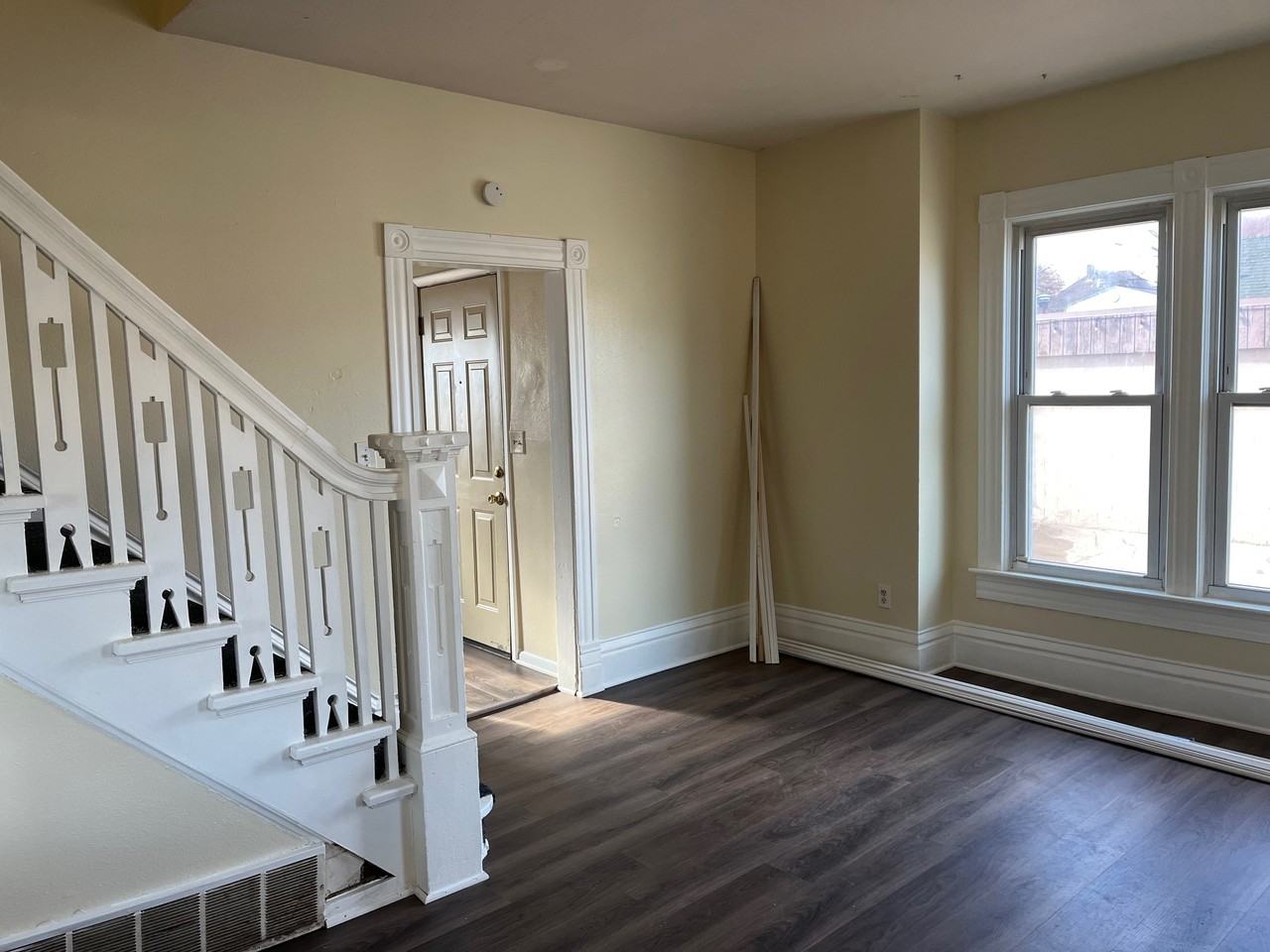 438 Locust St - Photo 2 of 14