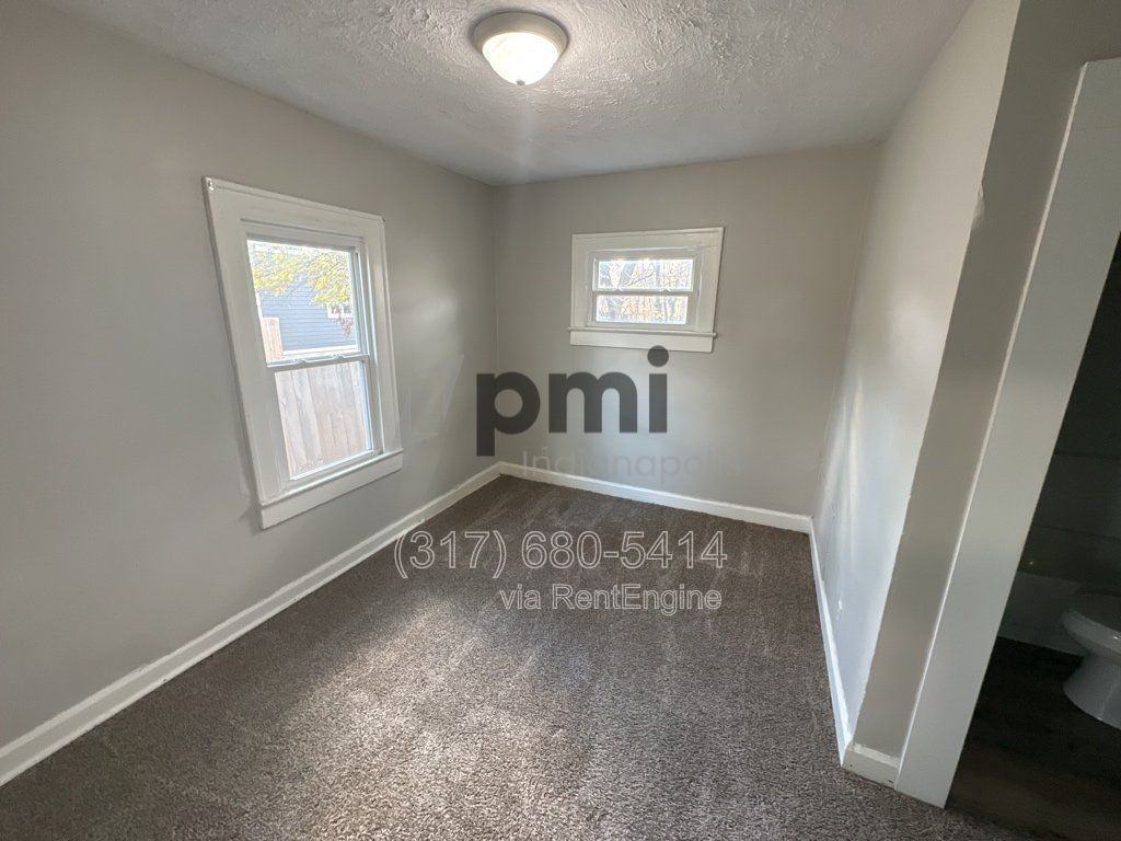 1504 S Randolph St - Photo 2 of 11