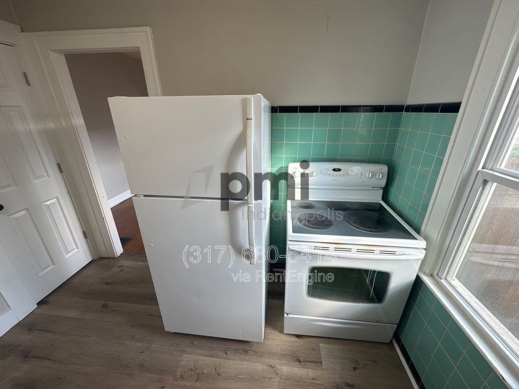 1504 S Randolph St - Photo 3 of 11