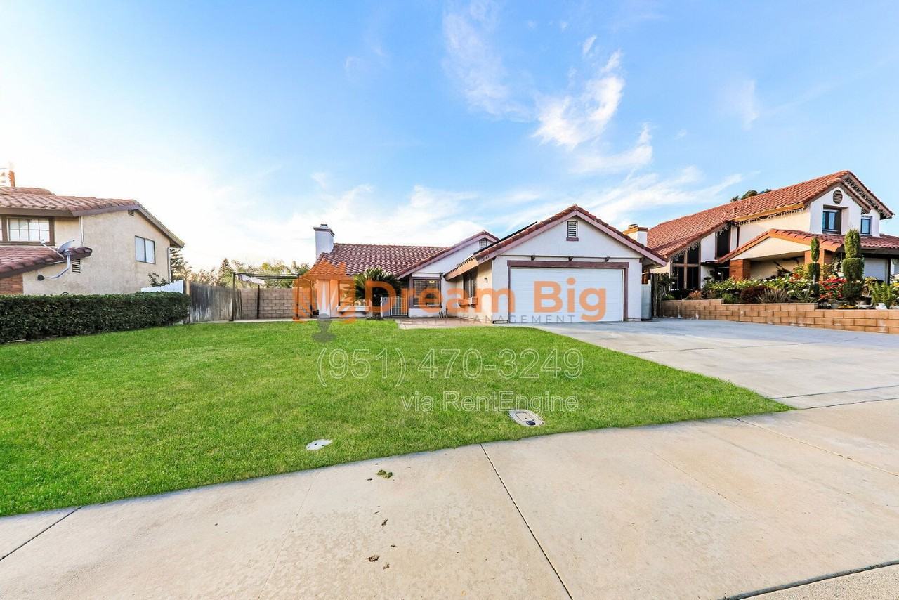 12365 Marquette Ct - Photo 5 of 35