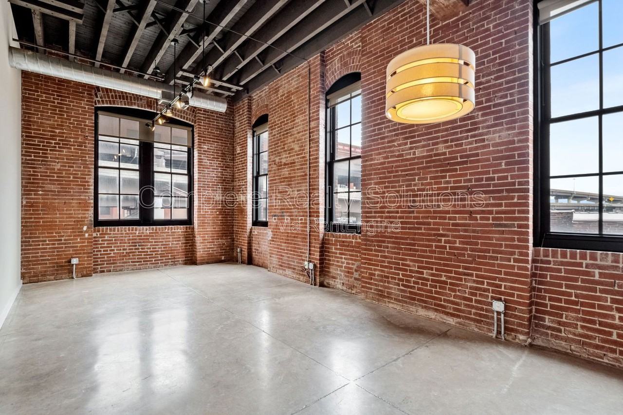 614 S 7th St #102 - Photo 4 of 17