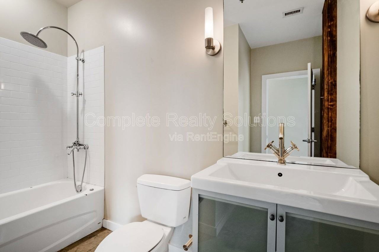 614 S 7th St #102 - Photo 7 of 17