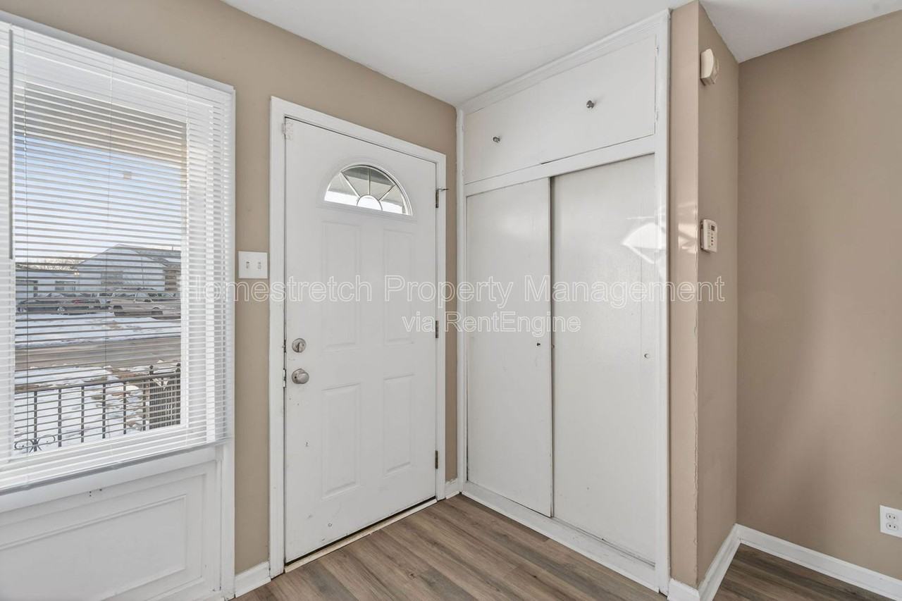 9770 Scottdale Dr - Photo 7 of 27