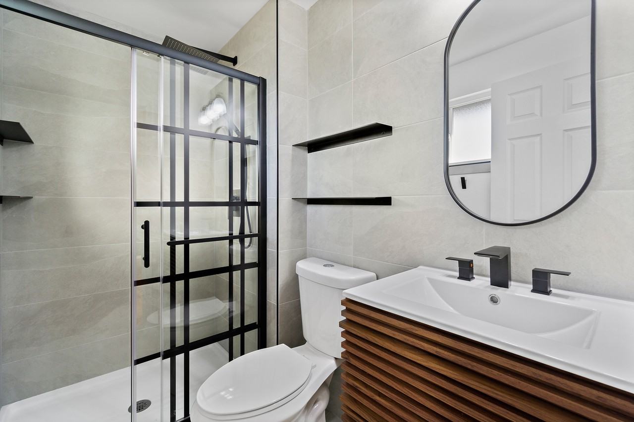 11011 3rd Ave Nw #1 - Photo 7 of 21