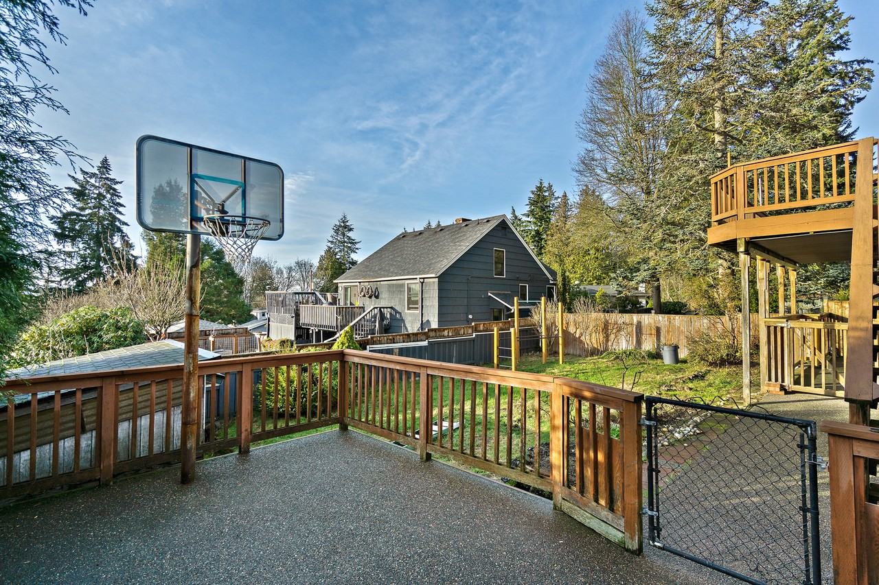 11011 3rd Ave Nw #1 - Photo 2 of 21