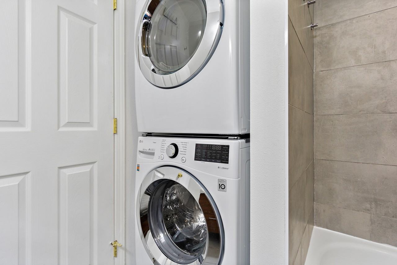 11011 3rd Ave Nw #1 - Photo 5 of 21