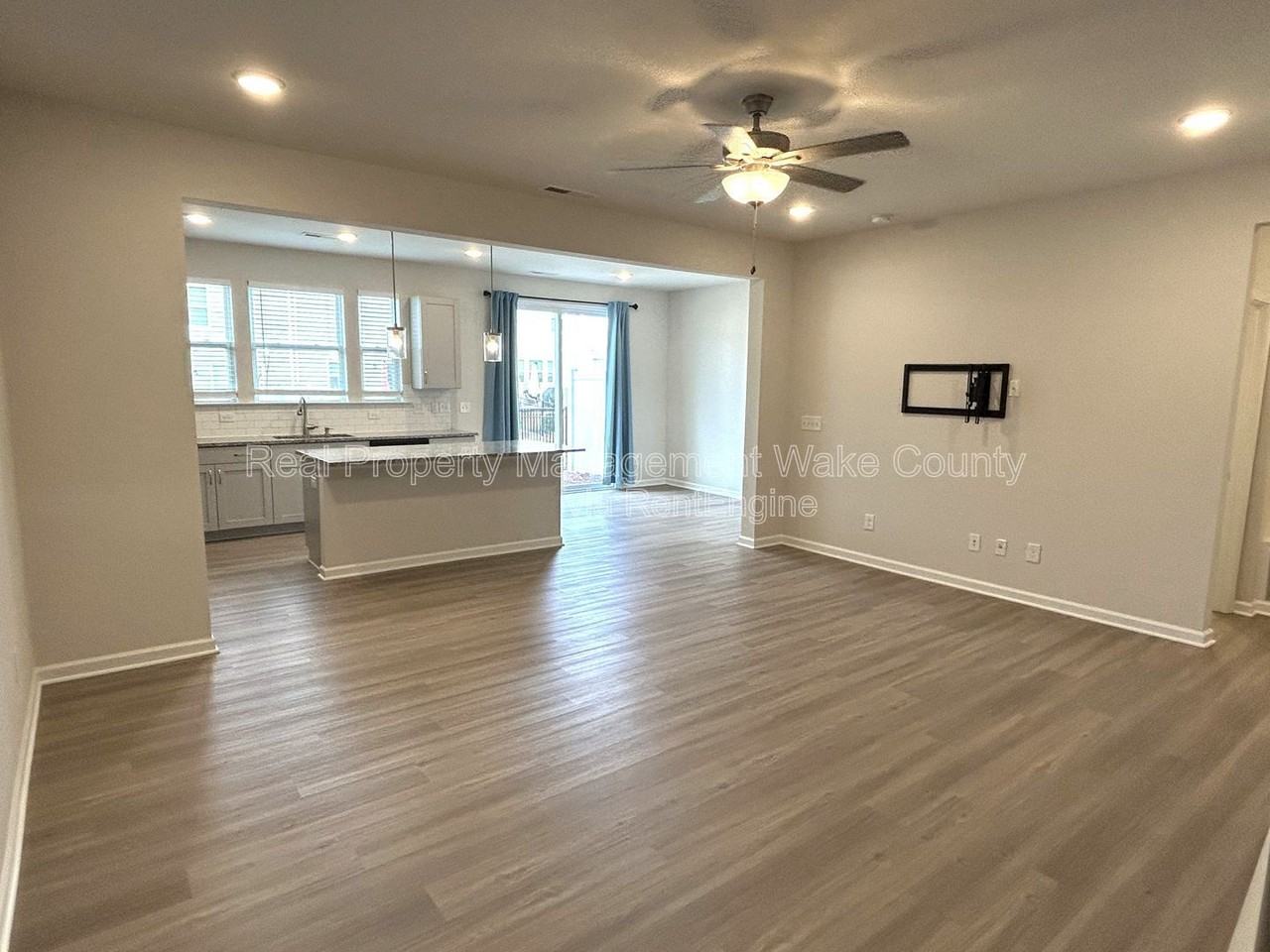 122 Roebuck Ln - Photo 5 of 36