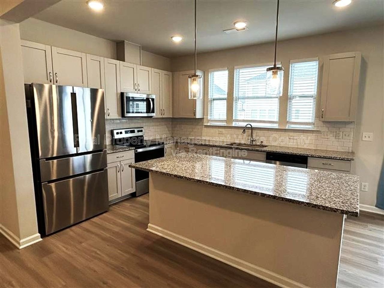 122 Roebuck Ln - Photo 7 of 36