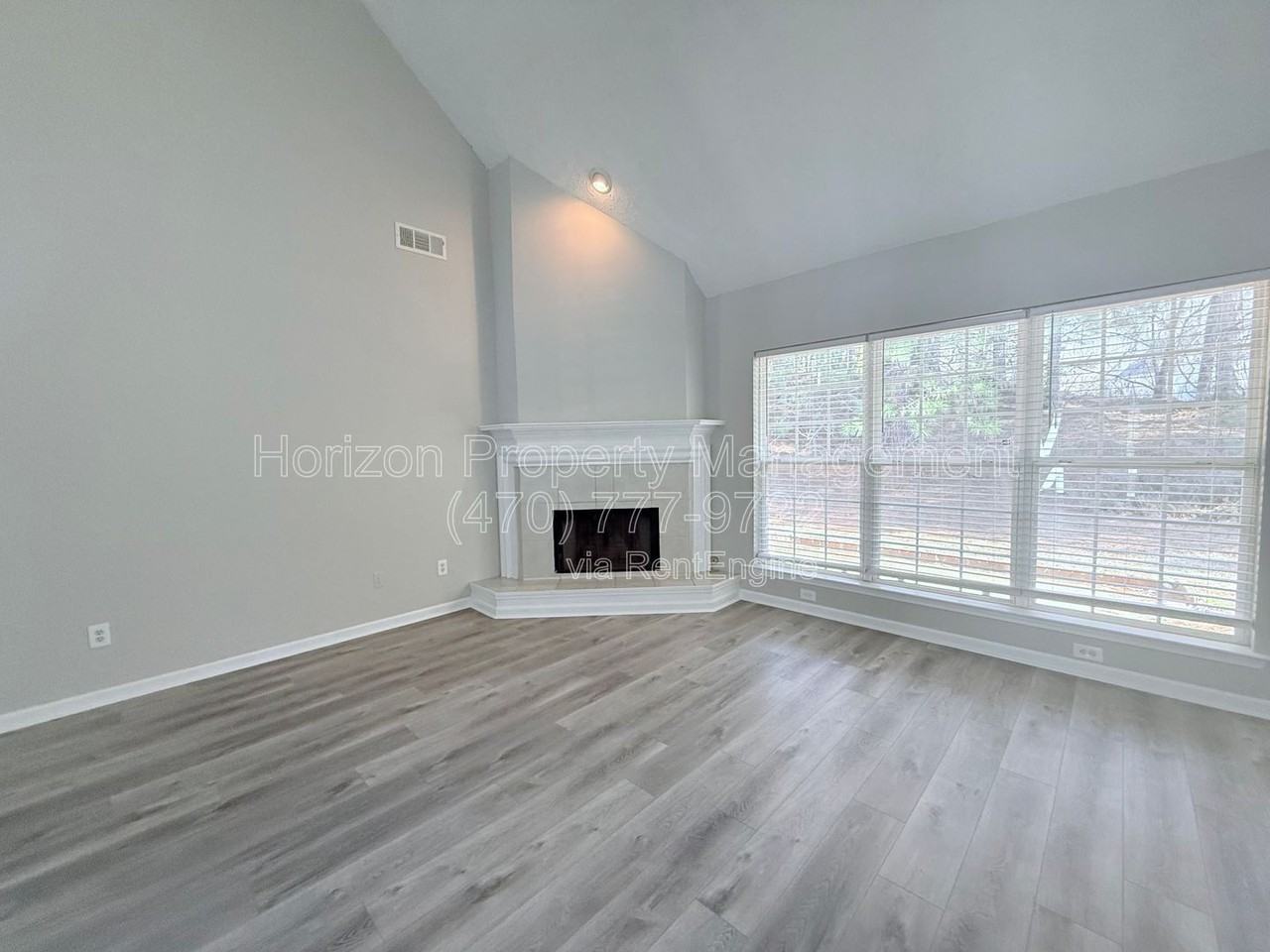 4275 Connick Way - Photo 4 of 30