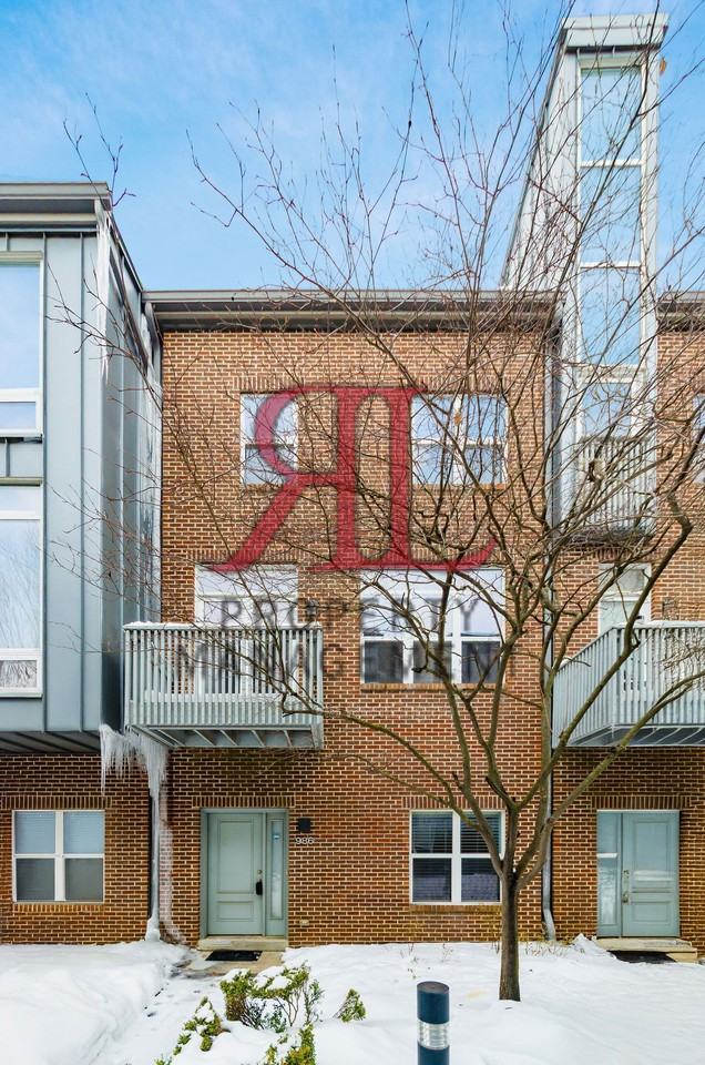 986 S Front St - Photo 2 of 31