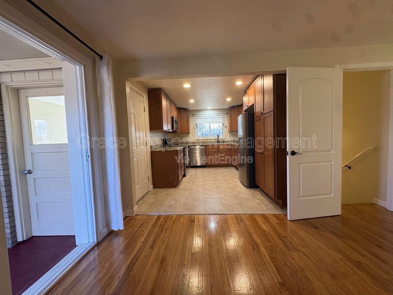 3183 Vaughn St - Photo 3 of 26