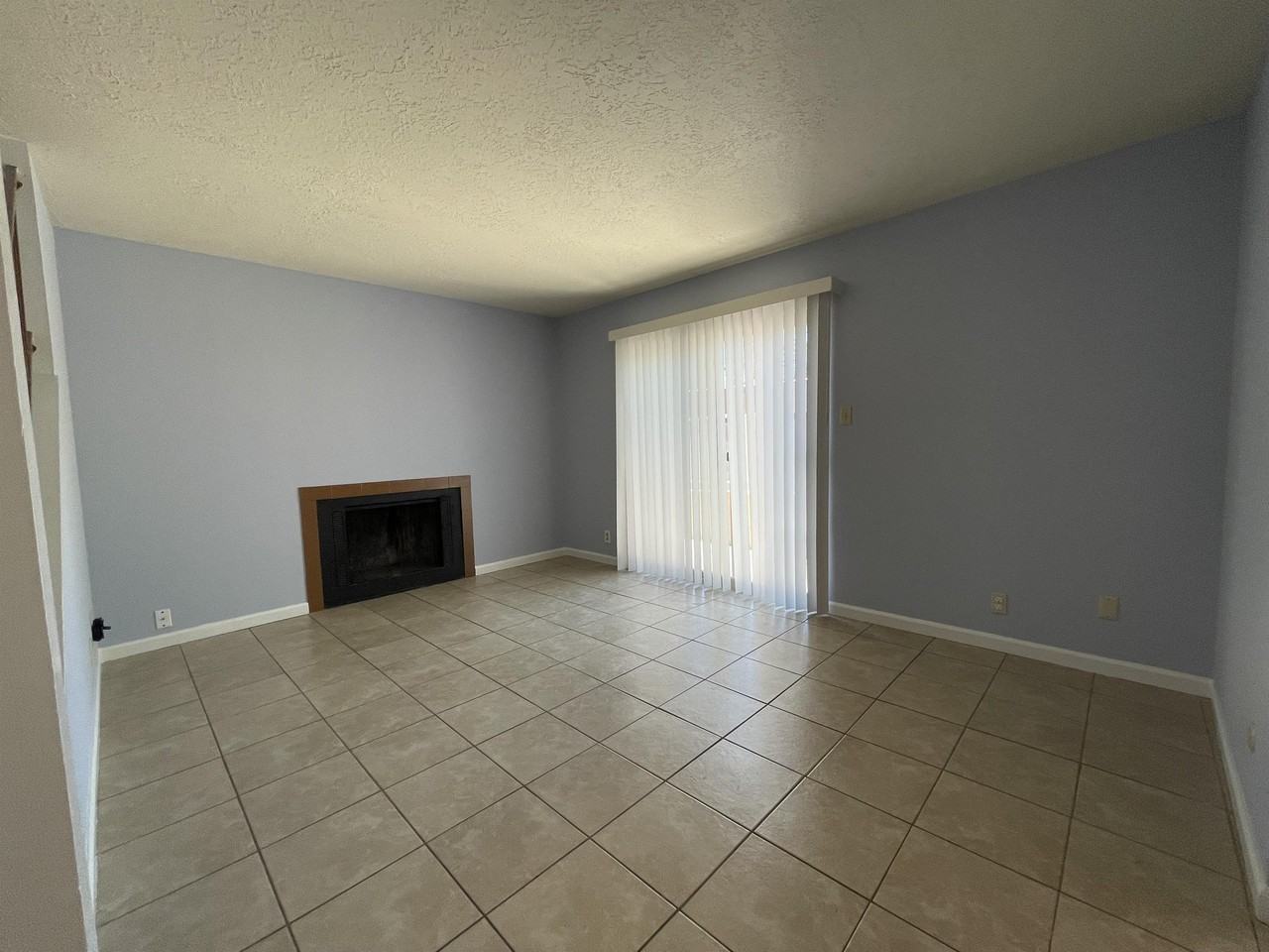 3621 Wellesley Dr Ne #C - Photo 7 of 15