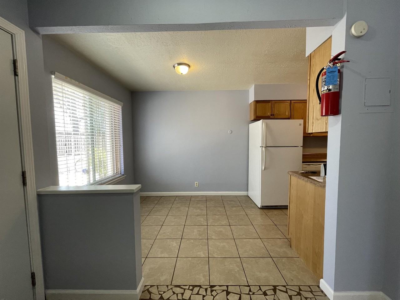 3621 Wellesley Dr Ne #C - Photo 6 of 15