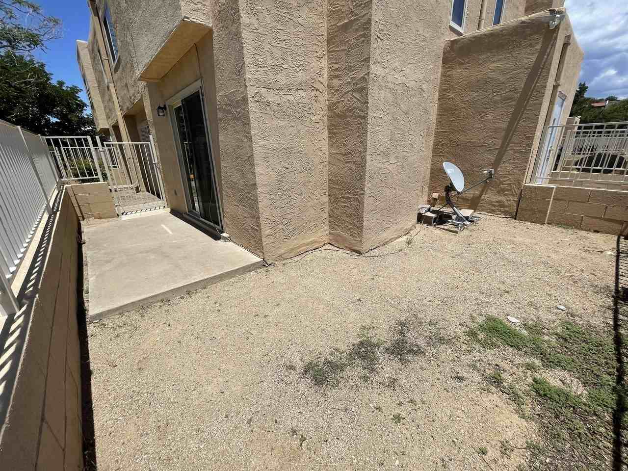3621 Wellesley Dr Ne #C - Photo 4 of 15