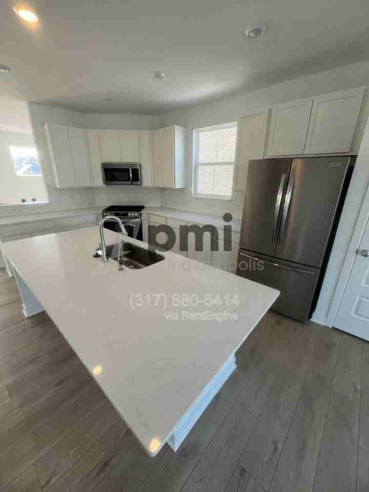 4895 Gilet Dr - Photo 4 of 48