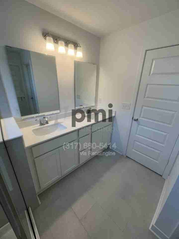 4895 Gilet Dr - Photo 7 of 48