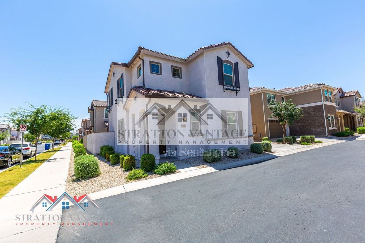 9907 E Tahoe Ave - Photo 2 of 32