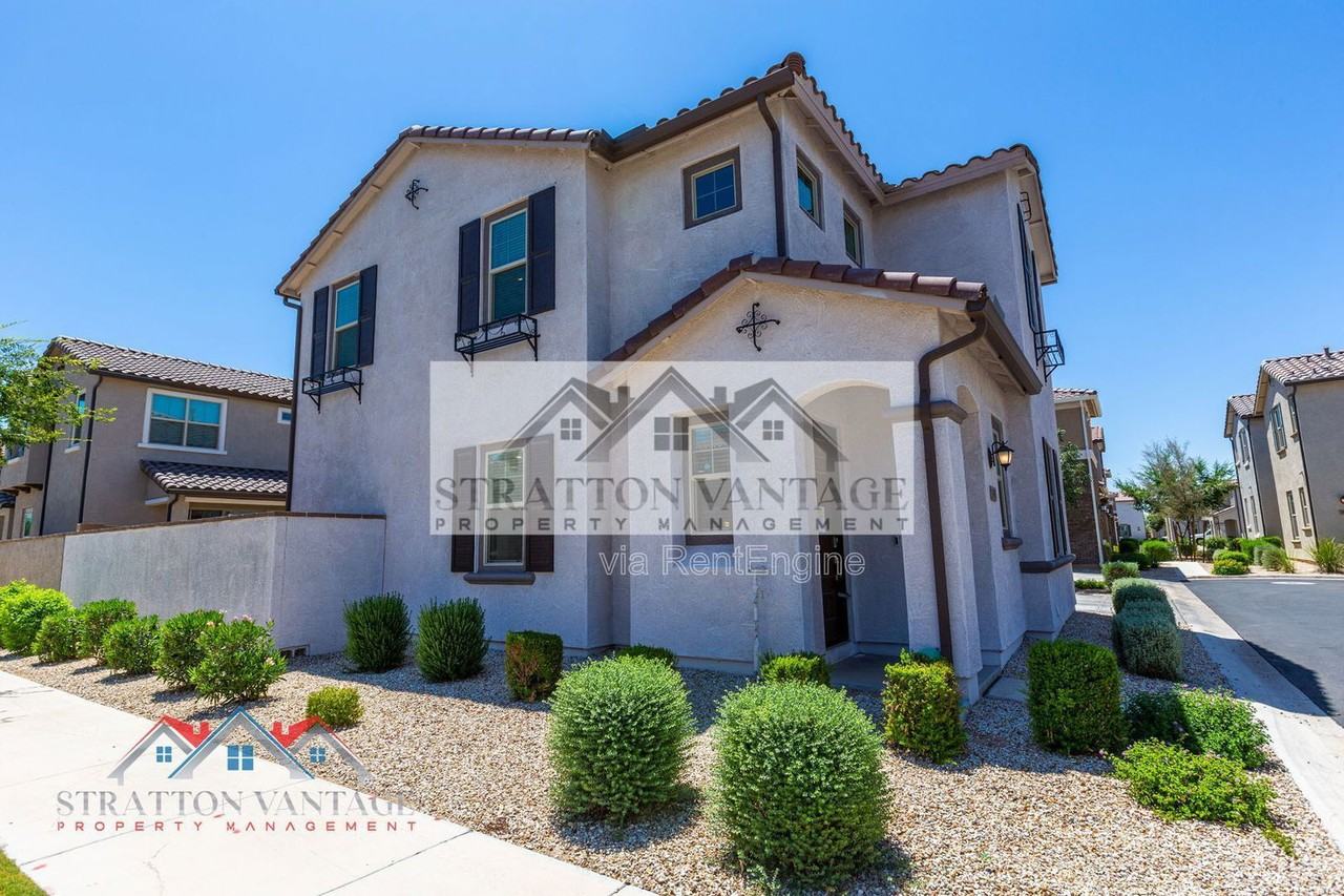 9907 E Tahoe Ave - Photo 4 of 32